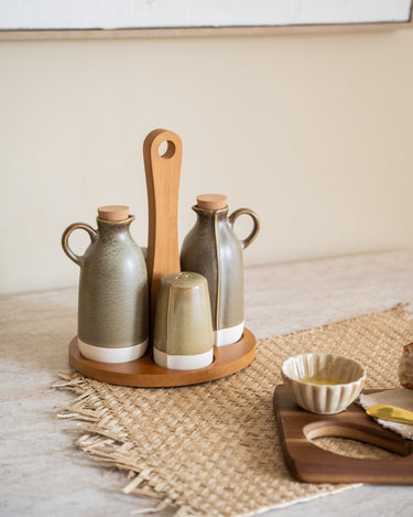 SET VAN 4 - Olie- en azijnstel Olijfgroen - Things I Like Things I Love
