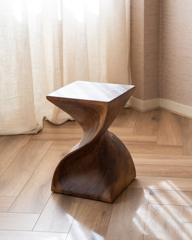 Side Table Muhan Wood - Things I Like Things I Love