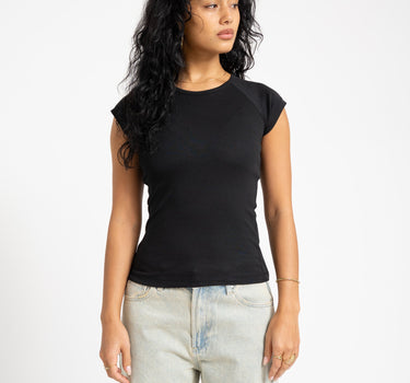 Star Raglan Tee Black - Things I Like Things I Love