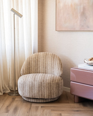 Swivel Lounge Chair Fineline - Things I Like Things I Love