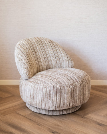 Swivel Lounge Chair Fineline - Things I Like Things I Love