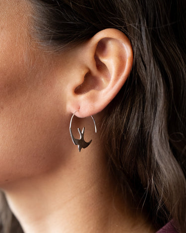 TILTIL Bird Hoop Earrings Silver - Things I Like Things I Love