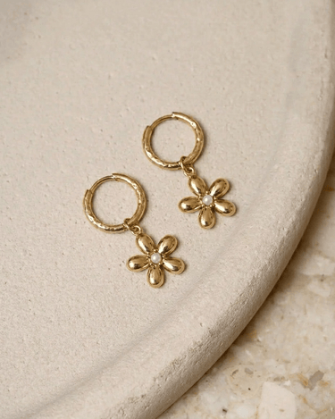 TILTIL Earrings Charm Flower Small Gold - Things I Like Things I Love