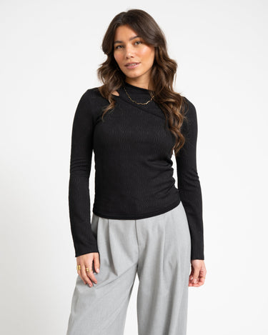 TILTIL Lary Off Shoulder Black - Things I Like Things I Love
