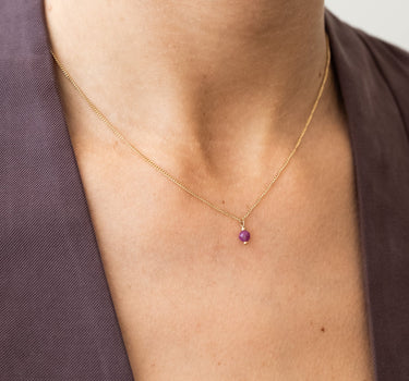 TILTIL Love Gemstone Necklace Goud Ruby - Things I Like Things I Love