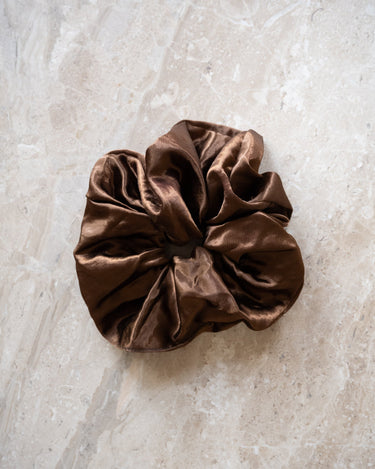 TILTIL Mila Satin Scrunchie Bruin - Things I Like Things I Love