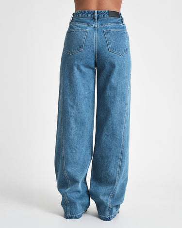 TILTIL Missy Relaxed Seam Jeans Blue - Things I Like Things I Love