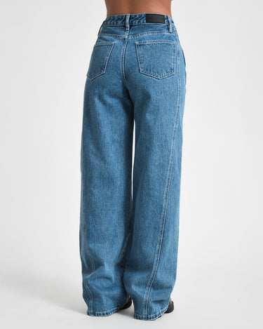 TILTIL Missy Relaxed Seam Jeans Blue - Things I Like Things I Love