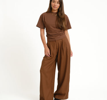 TILTIL Pleated Tammy Tee Bruin - Things I Like Things I Love