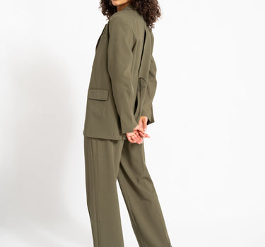 TILTIL Sanne Pintuck Pantalon Donkergroen - Things I Like Things I Love