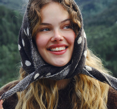 TILTIL Sara Triangle Polkadot Scarf Bruin - Things I Like Things I Love