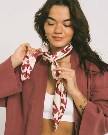 TILTIL Satin Scarf Luna Bordeaux - Things I Like Things I Love
