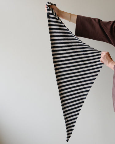 TILTIL Scarf Triangle Loulou Girls Streep - Things I Like Things I Love