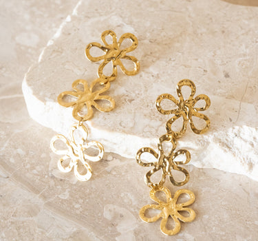 TILTIL Set of 2 Earrings Flower Long Gold - Things I Like Things I Love