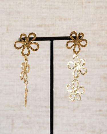 TILTIL Set of 2 Earrings Flower Long Gold - Things I Like Things I Love