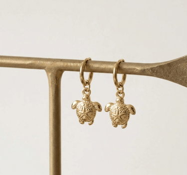 TILTIL Set Of 2 Earrings Gold Plated Hoop Turtle - Things I Like Things I Love