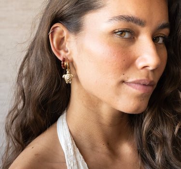 TILTIL Set Of 2 Earrings Gold Plated Hoop Turtle - Things I Like Things I Love