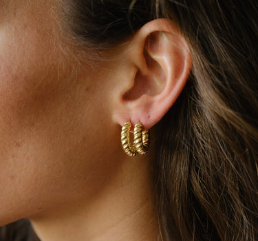 TILTIL SET OF 2 Earrings Small Hoop Chunky Gold - Things I Like Things I Love