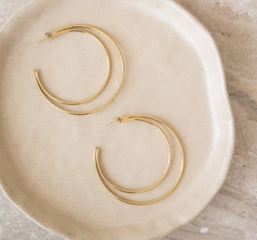TILTIL Set Of 2 Gemini Hoop Earrings Gold - Things I Like Things I Love