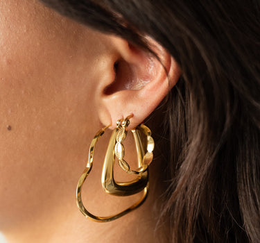 TILTIL Set of 2 Hoop Goldplated Shell - Things I Like Things I Love