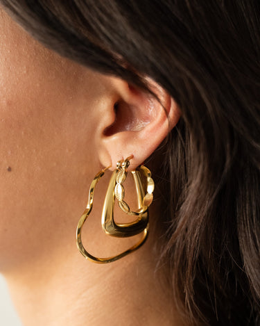 TILTIL Set of 2 Hoop Goldplated Shell - Things I Like Things I Love