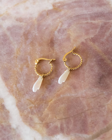 TILTIL Set of 2 Twisted Earring Hand Gold - Things I Like Things I Love
