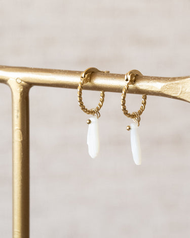 TILTIL Set of 2 Twisted Earring Hand Gold - Things I Like Things I Love