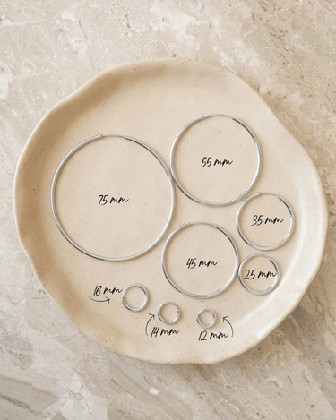 TILTIL Set van 2 Basic Hoop Earring Zilver - Things I Like Things I Love