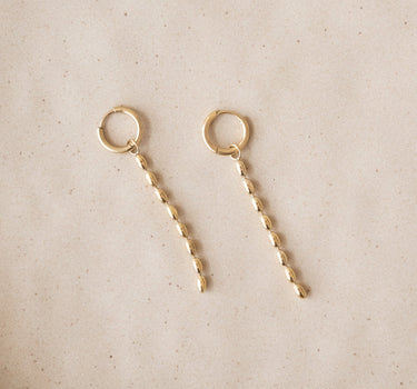 TILTIL Set van 2 Beaded Chain Drop Earrings Goud - Things I Like Things I Love