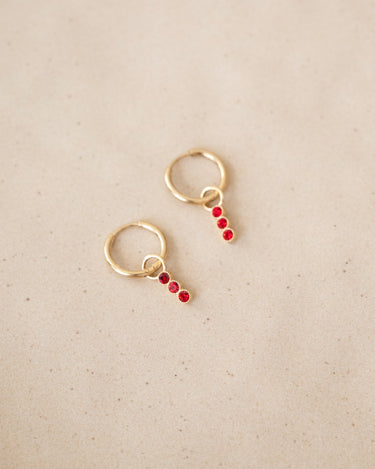 TILTIL Set van 2 Cherry Trio Zircon Earrings Goud - Things I Like Things I Love