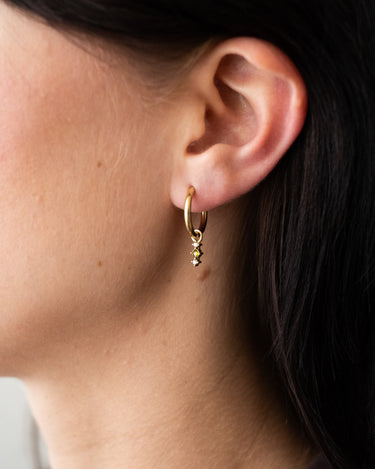 TILTIL Set van 2 Sage Trio Zircon Earrings Goud - Things I Like Things I Love