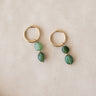 TILTIL Set van 2 Twin Gem Drop Earrings Groen Goud - Things I Like Things I Love