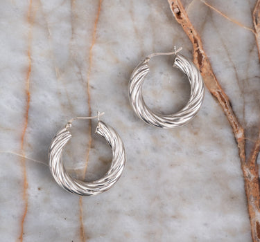 TILTIL Single Hoop Amy - Things I Like Things I Love