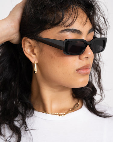 TILTIL Sunglasses Djaymie Black - Things I Like Things I Love