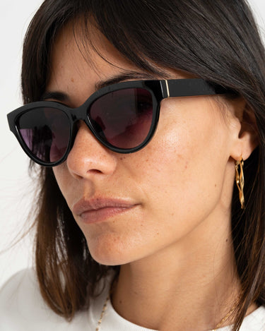TILTIL Sunglasses Laura Black - Things I Like Things I Love