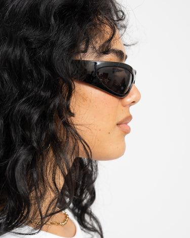 TILTIL Sunglasses Nox Zwart - Things I Like Things I Love
