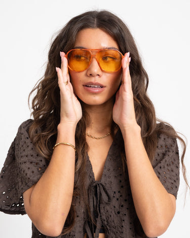 TILTIL Sunglasses Sunlark Orange - Things I Like Things I Love