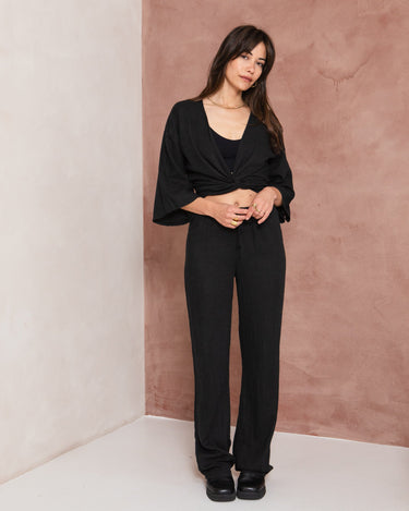 TILTIL Sunny Linen Top Black One Size - Things I Like Things I Love