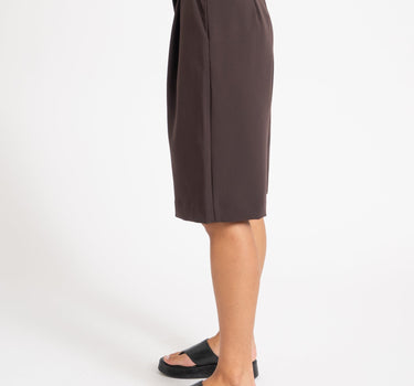 Vannah Knee Shorts Bruin - Things I Like Things I Love