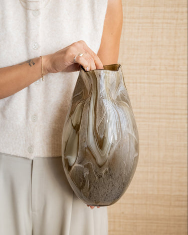 Vase Glass Jorien Taupe - Things I Like Things I Love
