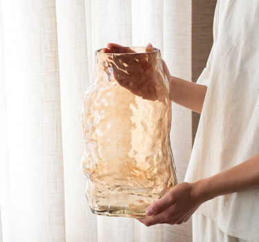 Vase Noa Glass Amber - Things I Like Things I Love