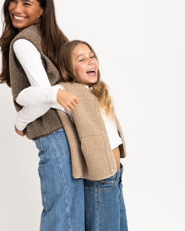 Vera Teddy Vest GIRLS Humus - Things I Like Things I Love