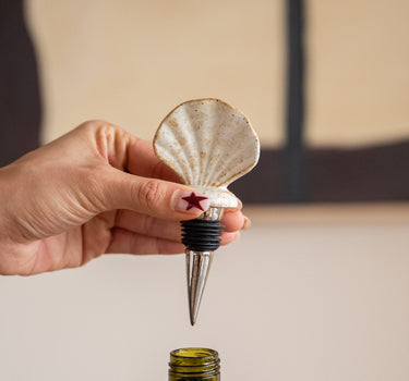 Wine Bottle Stopper Shell - Things I Like Things I Love