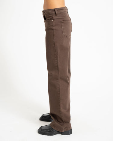 Yolanda Straight Jeans Colored Chocolate Bruin - Things I Like Things I Love
