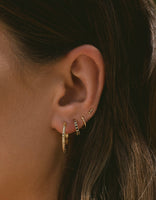 Gold Earring Sparkly Black Twister