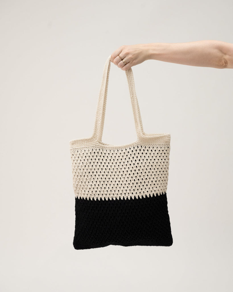 TILTIL Black/White Crochet Bag - Things I Like Things I Love