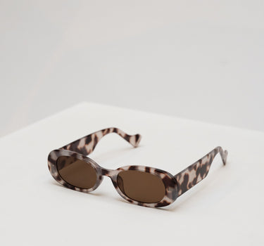 TILTIL Edie Sunglasses Spotted - Things I Like Things I Love