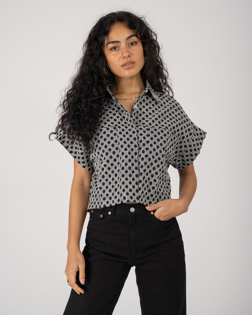 TILTIL Yapi Blouse Black Round Structure One Size - Things I Like Things I Love